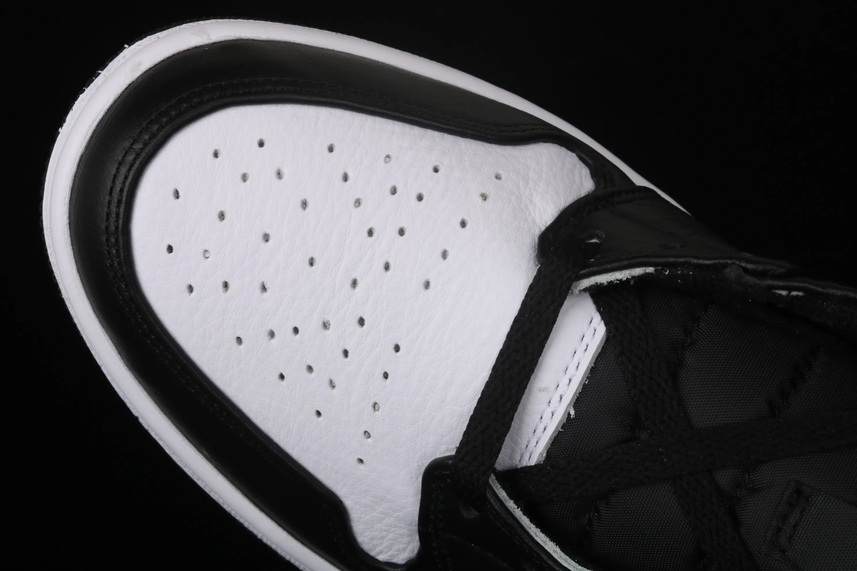 All categories Air Jordan Jordan series basketball shoes Air Jordan 1 Mid Air Jordan 1 Quai 54 Mid (2019) AJ1 Joe 1 China series French streetball four-color mandarin duck CJ9219-001